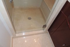 Crem-Marfil-floor-boat-